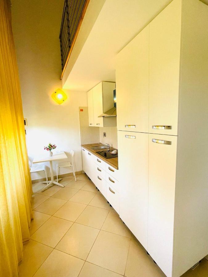 Regina Beach Holiday Apartments Тиррения Экстерьер фото